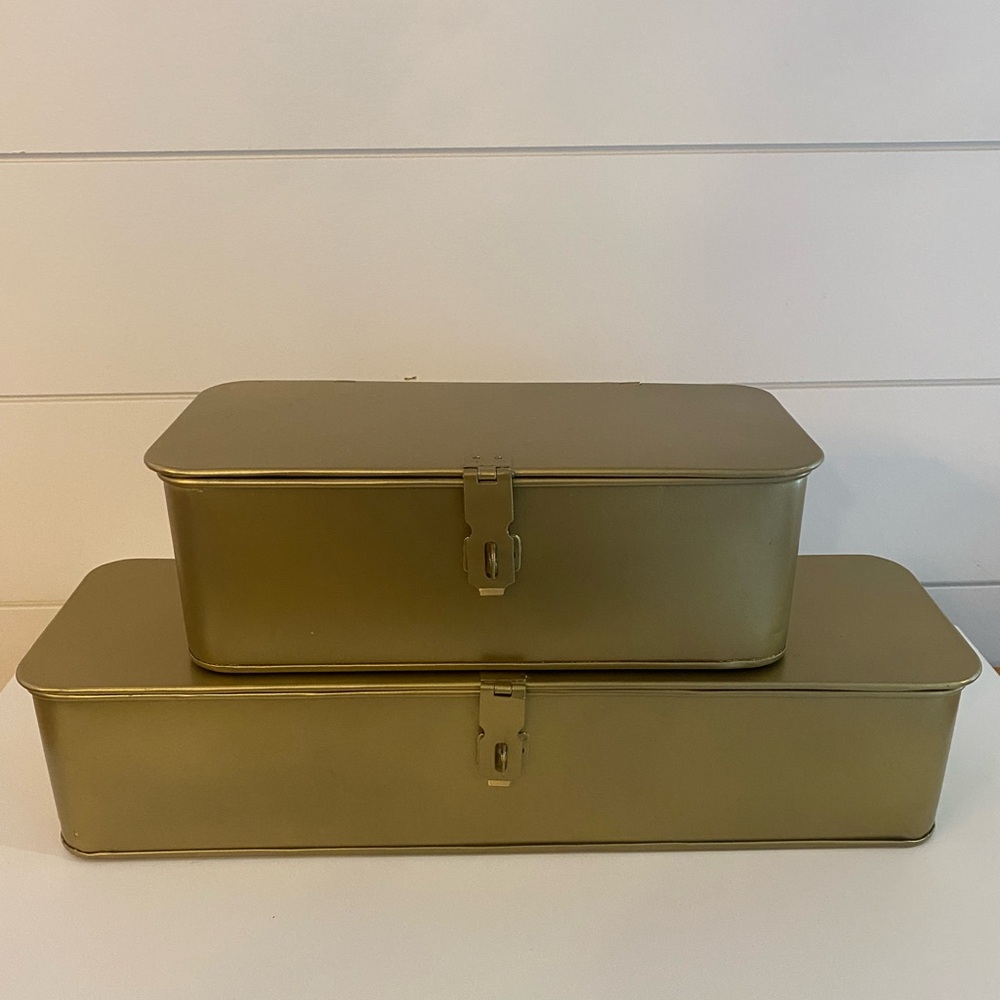 Hollywood Regency Set Of 2 Gold Metallic Tin Storage Box Containers With Latches - Picture 2 of 16